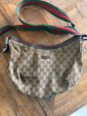 Gucci Vintage Web Stripe GG Canvas Reins Hobo Bag 181092 OS
